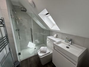 Photo 16- click for photo gallery